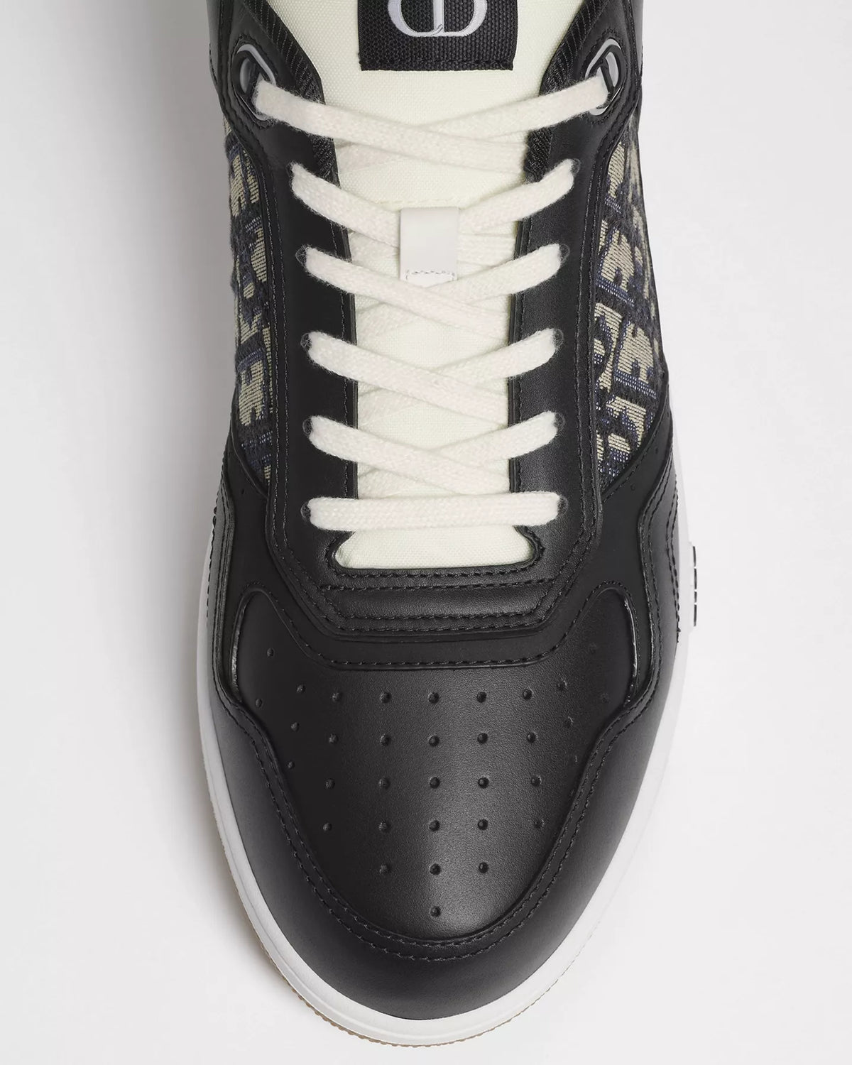 B27 SNEAKER