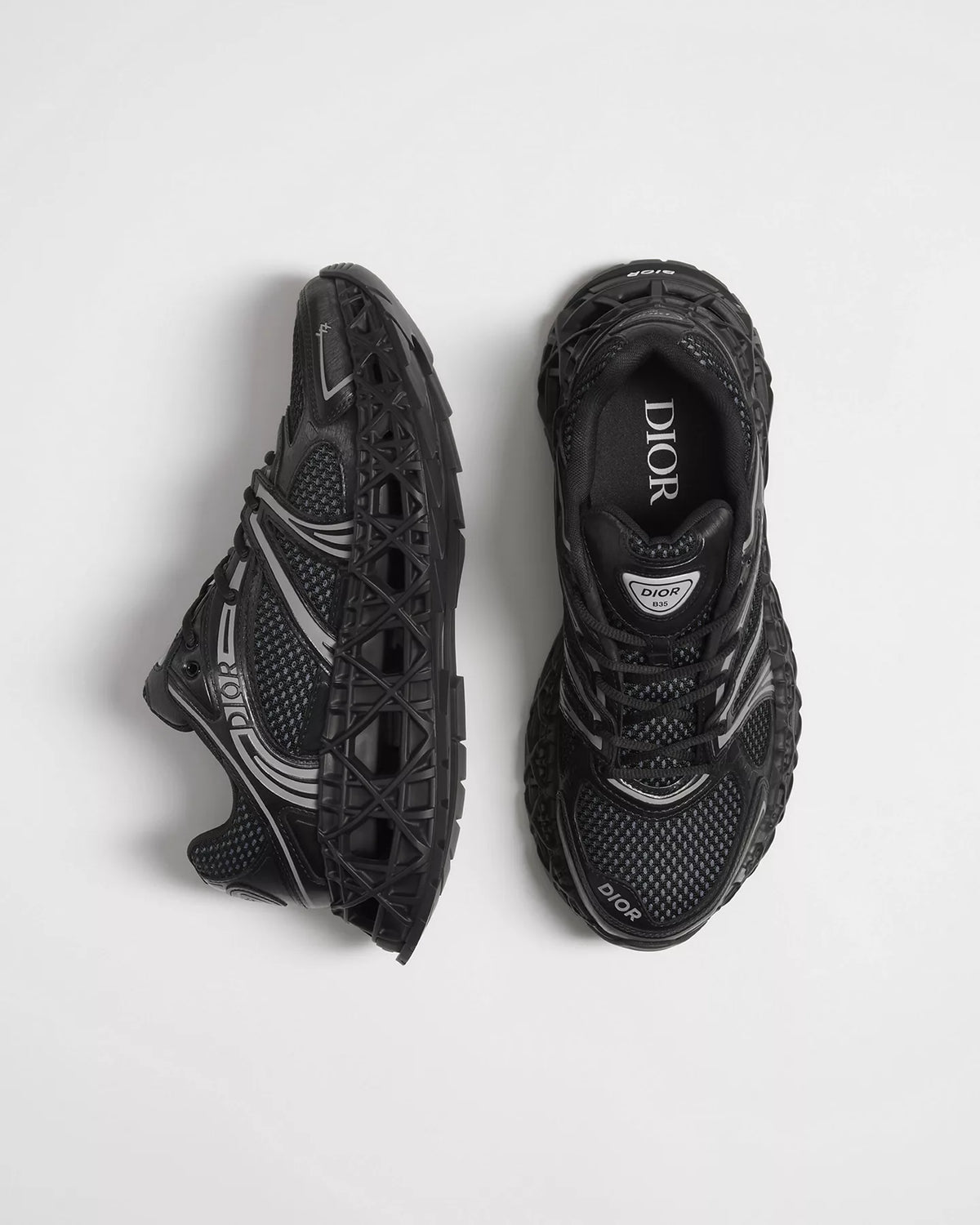 B35 SNEAKER
